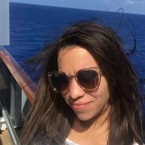 Meet your Posher, Ronery